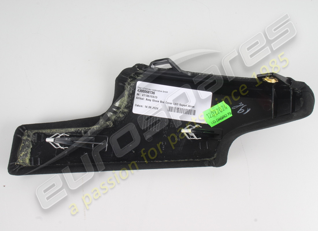 new lamborghini cover assembly glove box. part number 4t1857037d (2)