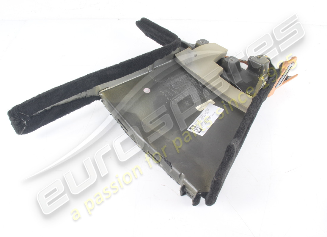 used ferrari rh lateral luggage compartment trim. part number 87070800 (4)