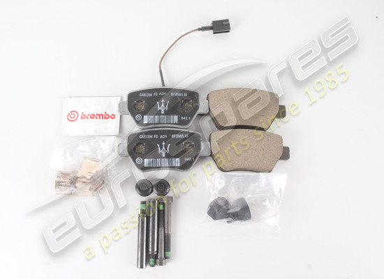 new maserati rear brake pads set part number 673010327