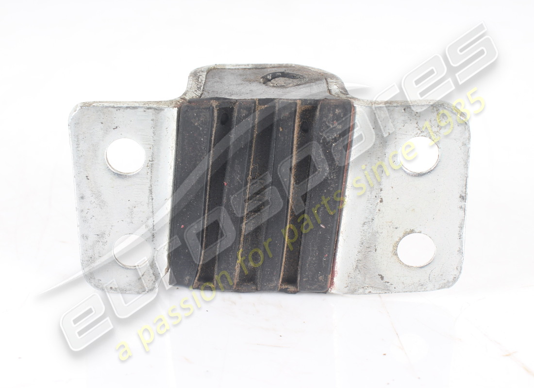 used ferrari rh lock striker. part number 20019106 (4)