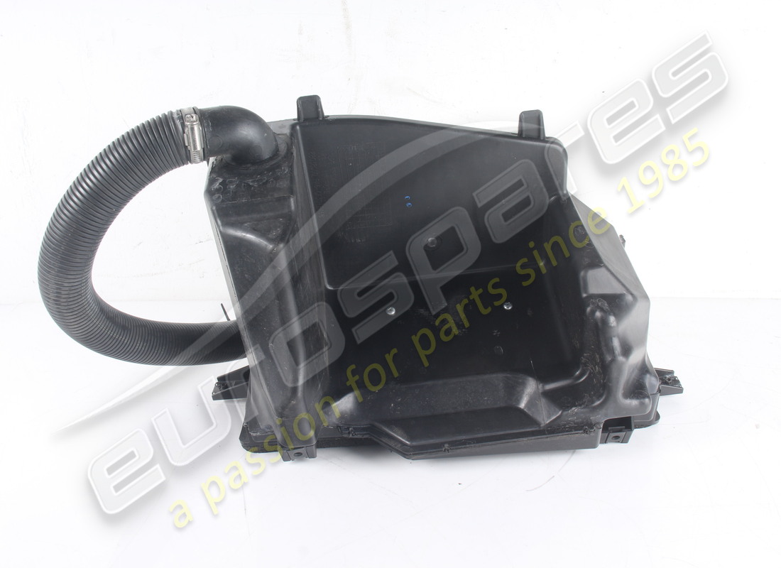 USED FERRARI AIR INTAKE TRAY, COMPLETE MOBI. PART NUMBER 88038000 (5) used ferrari air intake tray, complete mobi. part number 88038000 (5)