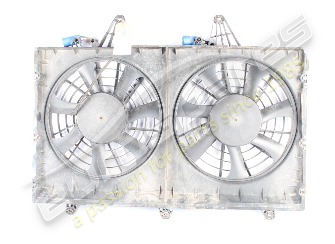 USED Ferrari COWL WITH ELECTRIC FANS . PART NUMBER 267211 (1) USED Ferrari COWL WITH ELECTRIC FANS . PART NUMBER 267211 (1)