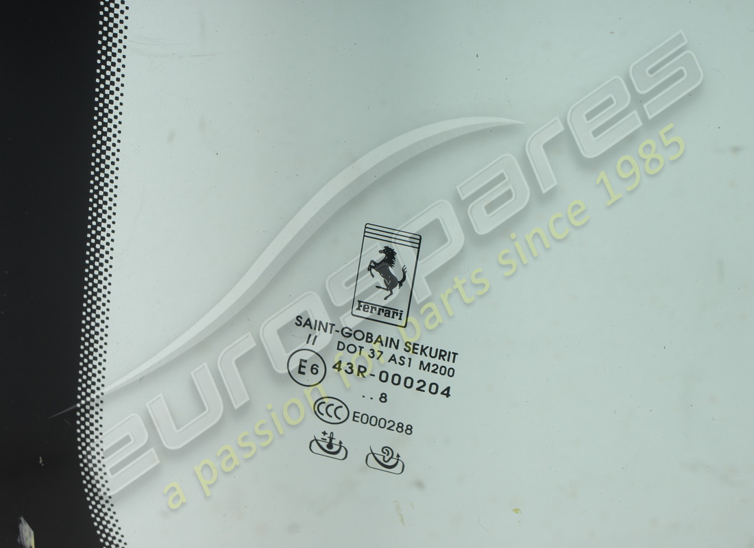 used ferrari windscreen. part number 87916600 (2)