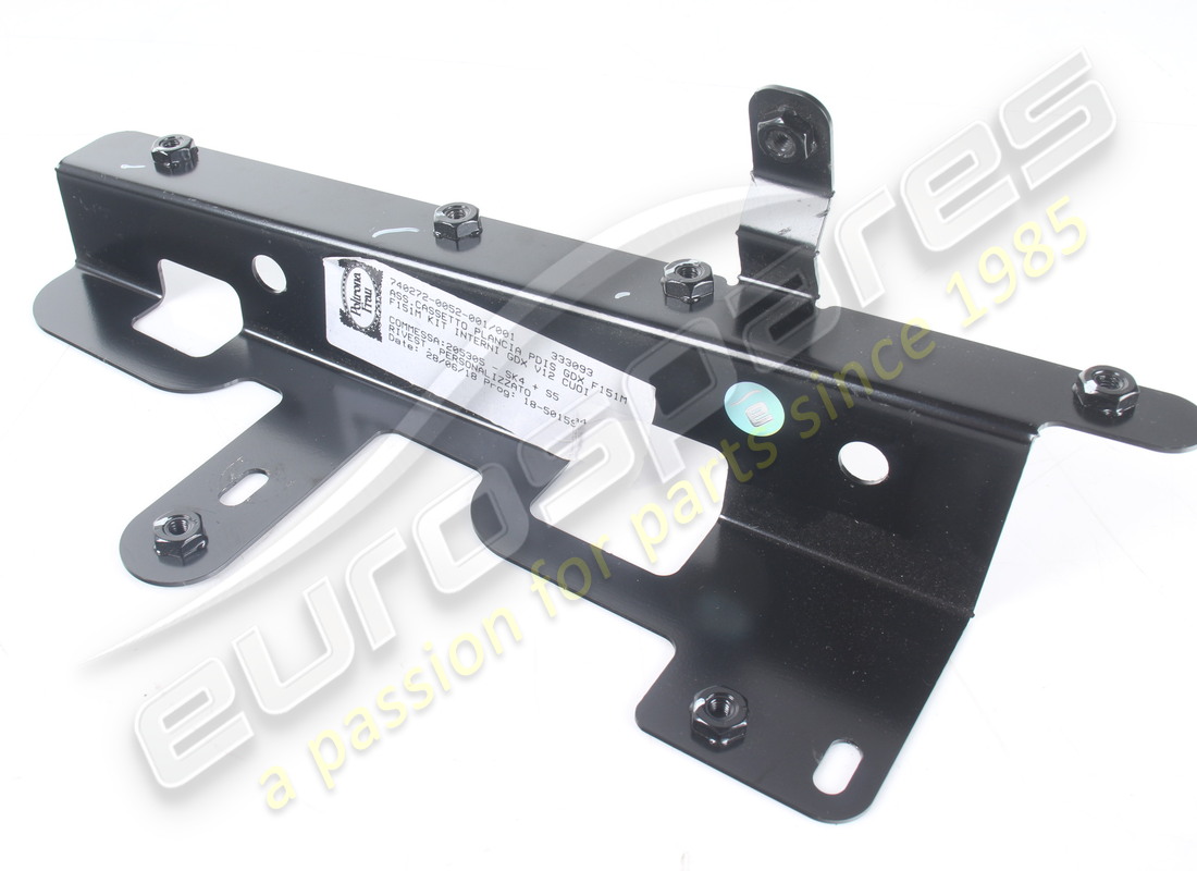 USED Ferrari GLOVE COMPARTMENT HINGE BRAC . PART NUMBER 88209800 (1) USED Ferrari GLOVE COMPARTMENT HINGE BRAC . PART NUMBER 88209800 (1)