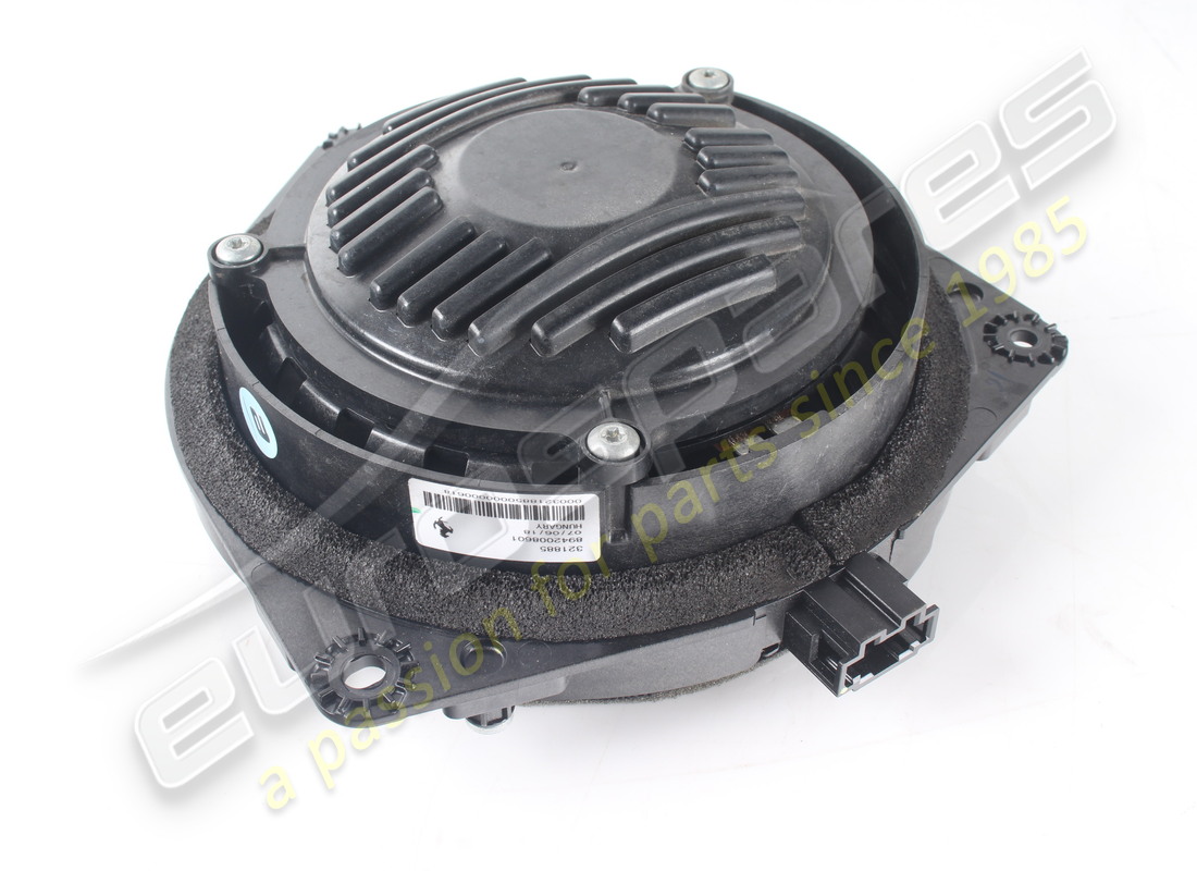 USED FERRARI SPEAKER. PART NUMBER 321885 (3) used ferrari speaker. part number 321885 (3)