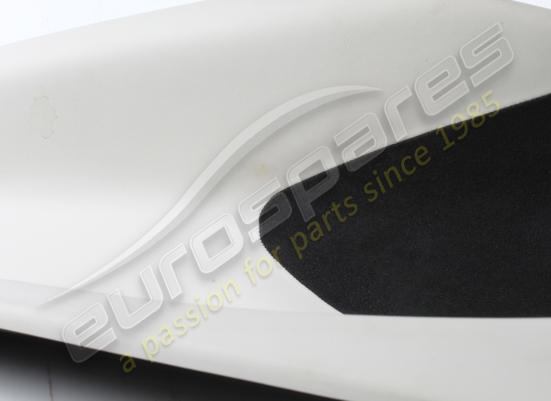 USED FERRARI MEDAGLIONE DX SELLATO COMPLETE. PART NUMBER 785010 (3) used ferrari medaglione dx sellato complete. part number 785010 (3)