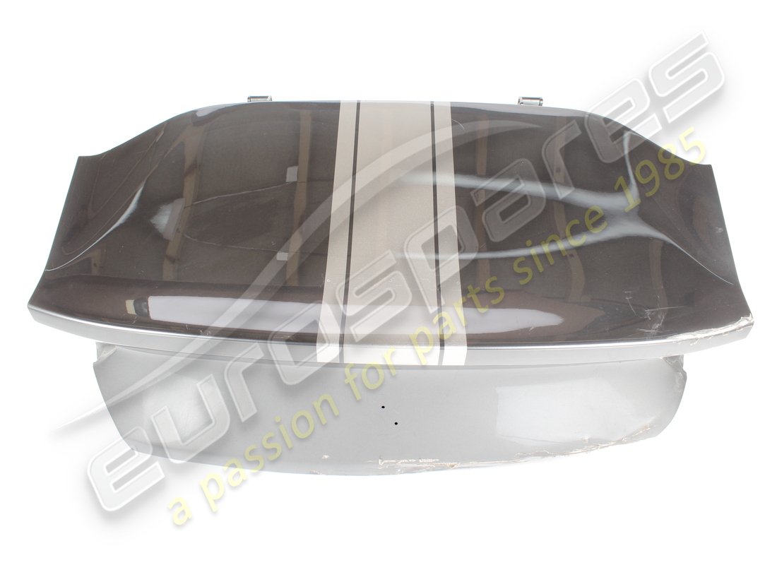damaged ferrari rear lid. part number 985876497 (1)