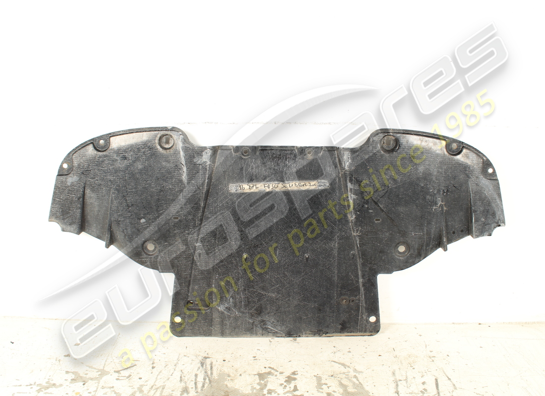 damaged ferrari front underbody guard. part number 80499500 (1)