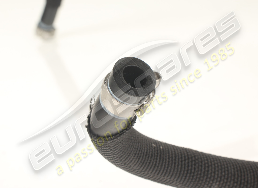 used ferrari hose. part number 905982 (2)