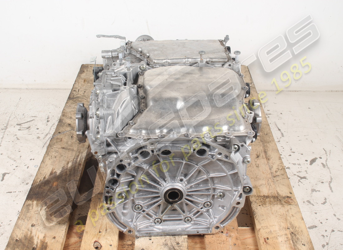 USED Ferrari GEARBOX GTC . PART NUMBER 893170 (1) USED Ferrari GEARBOX GTC . PART NUMBER 893170 (1)