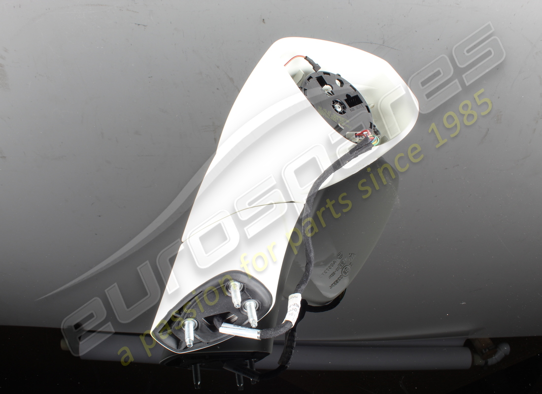 used ferrari rh external rear mirror opt. part number 82909910 (3)