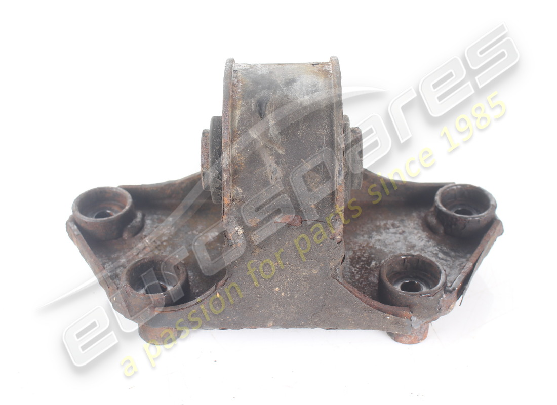 used maserati differential mount rear brac. part number 376200169 (2)