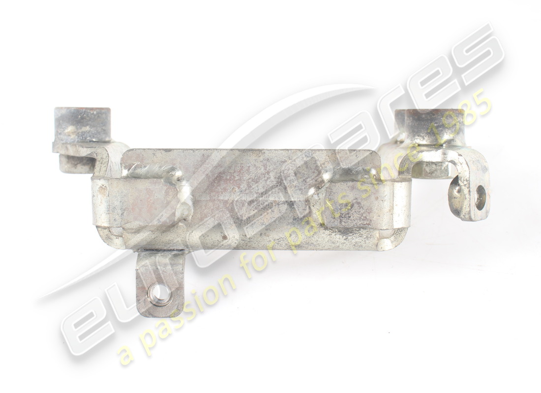 USED FERRARI RH BUSH TRAVEL LIMITER BRACK. PART NUMBER 280020 (3) used ferrari rh bush travel limiter brack. part number 280020 (3)