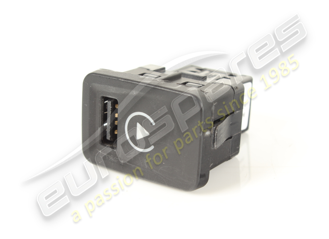 used ferrari usb socket. part number 309772 (1)