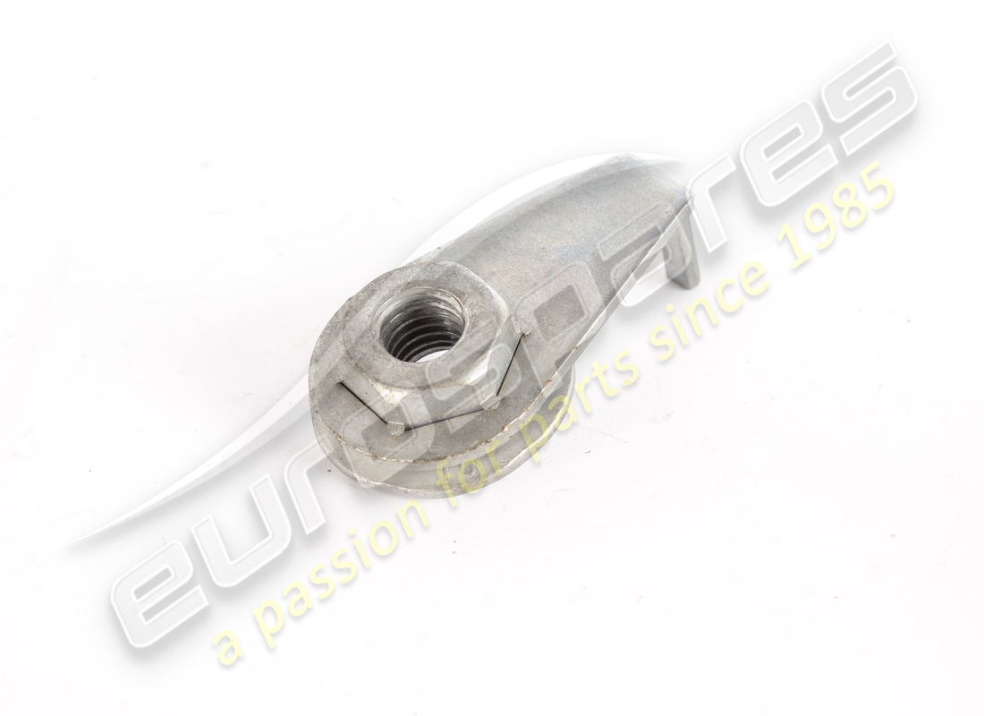 used maserati special nut. part number 675001680 (2)