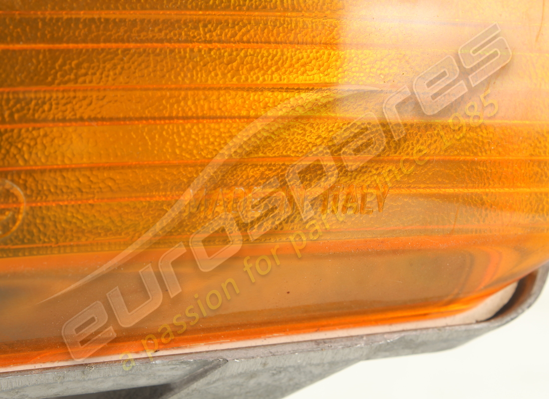USED FERRARI RH FRONT ORANGE INDICATOR ASSEMBLY. PART NUMBER 2518217800 (5) used ferrari rh front orange indicator assembly. part number 2518217800 (5)