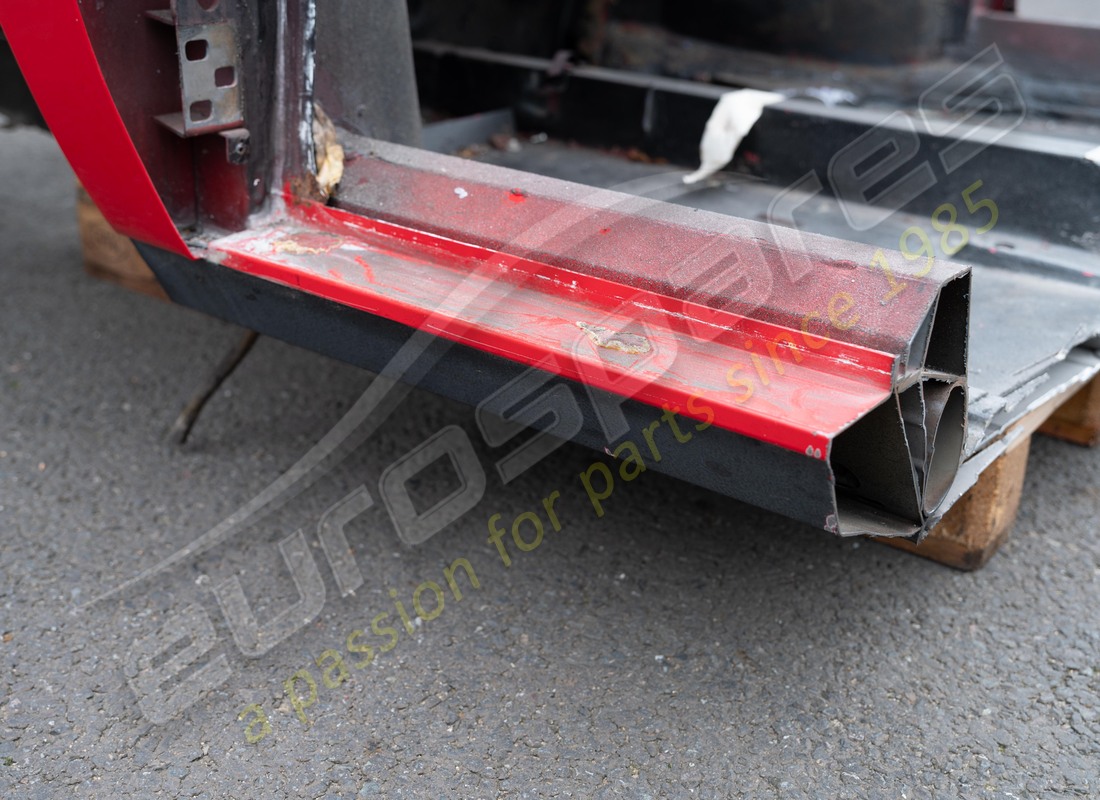 USED FERRARI FRONT END PANEL ASSEMBLY. PART NUMBER 61751200 (9) used ferrari front end panel assembly. part number 61751200 (9)