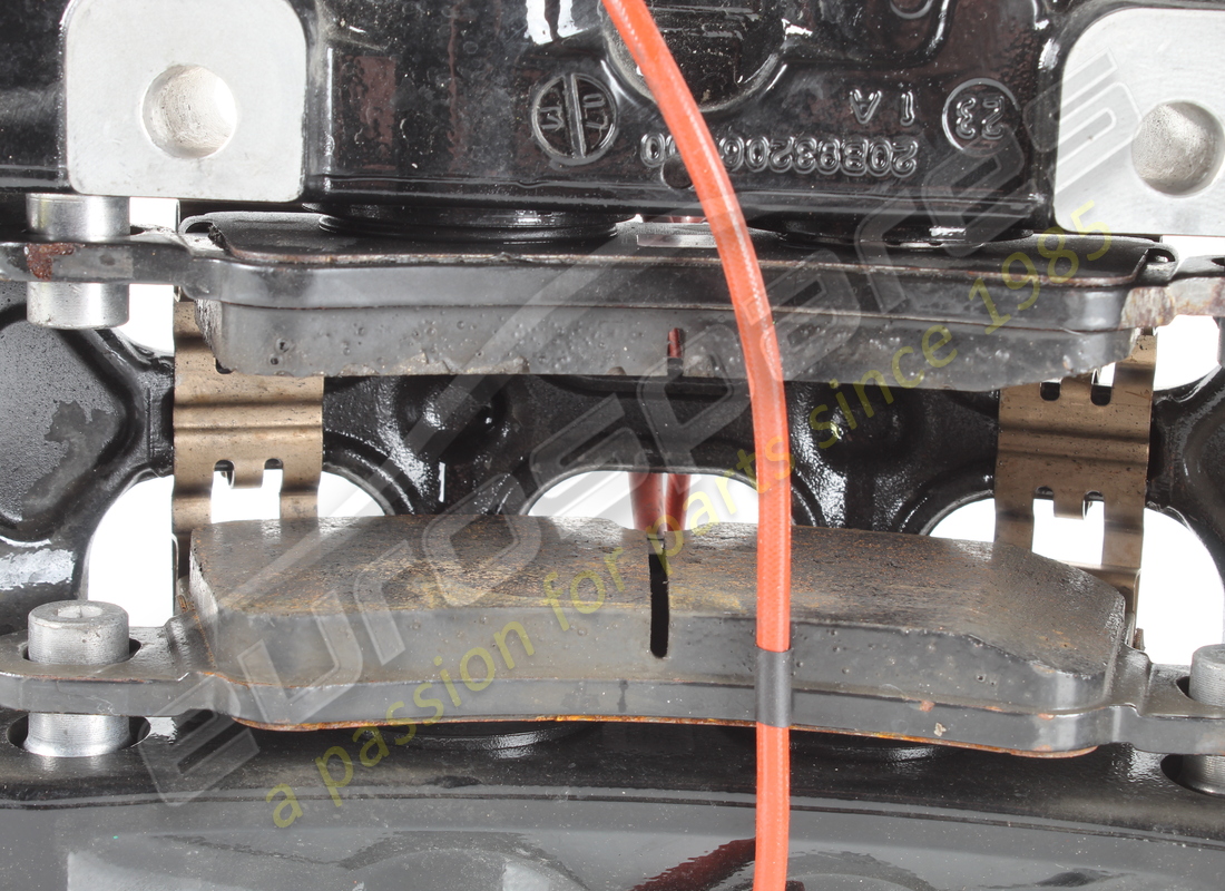 USED FERRARI COMPLETE RH REAR CALLIPER. PART NUMBER 776926 (6) used ferrari complete rh rear calliper. part number 776926 (6)