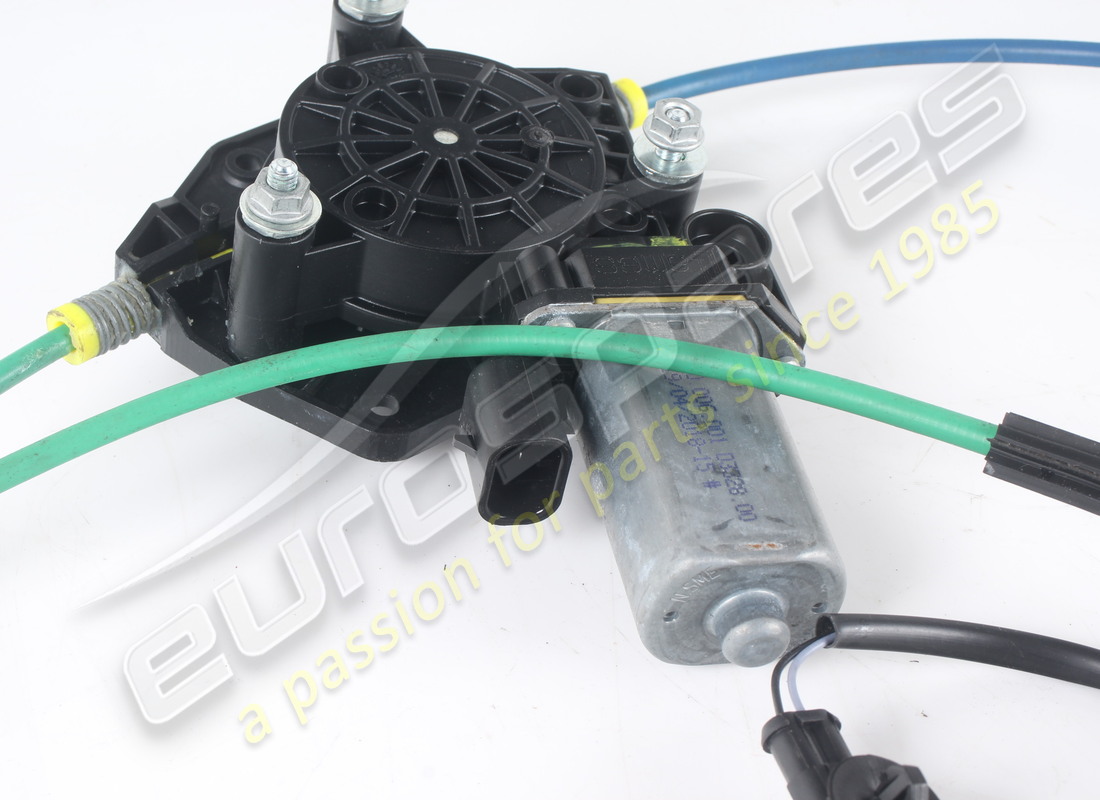 used ferrari front lh door power window m. part number 82127600 (3)