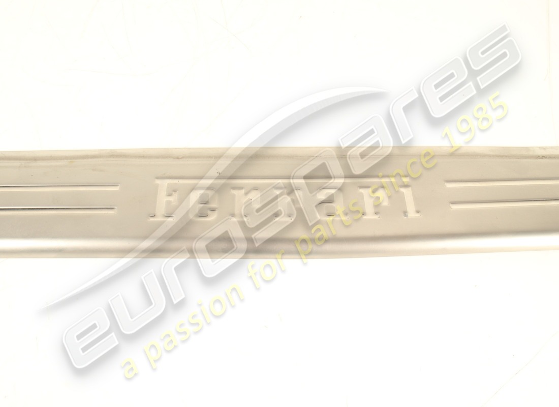 used ferrari lh kickplate. part number 85082900 (2)