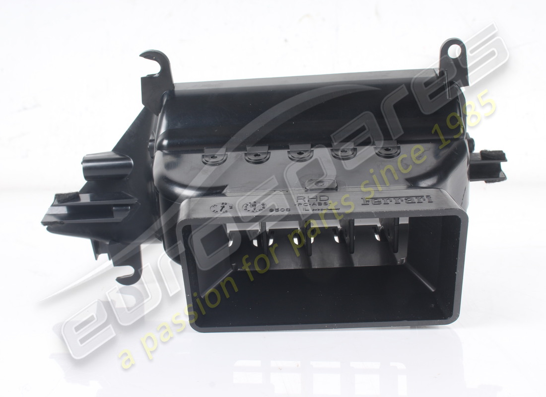 USED FERRARI BOCCHETTA CENTRALE GDX. PART NUMBER 969314 (2) used ferrari bocchetta centrale gdx. part number 969314 (2)