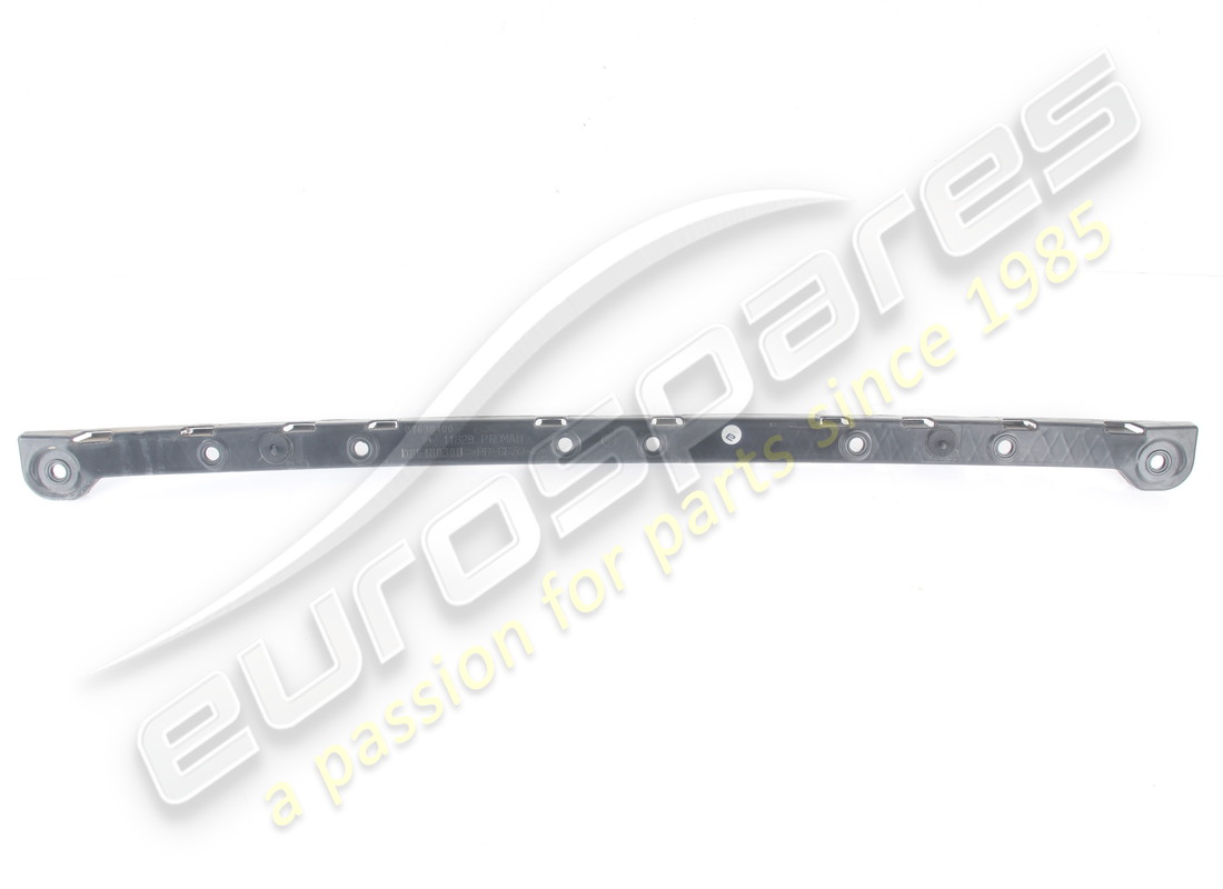 used ferrari centre mount for rear bumper. part number 87638400 (1)