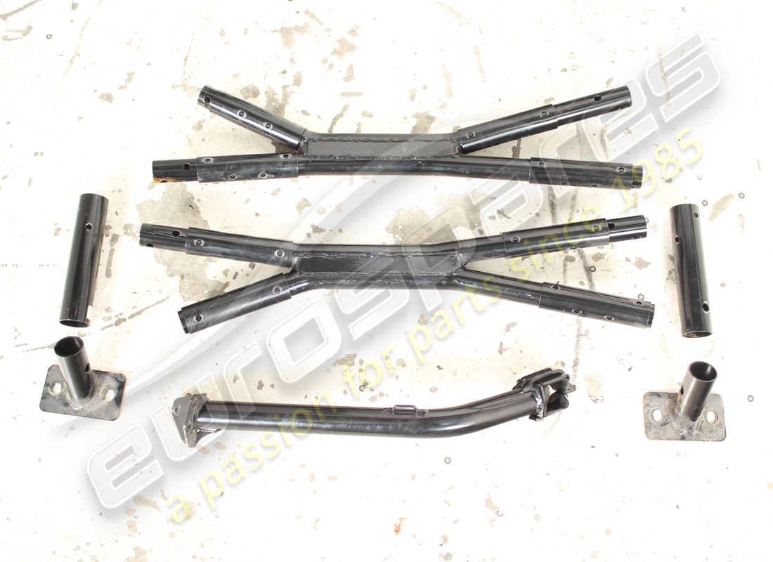 used ferrari complete roll bar. part number 88261000 (2)
