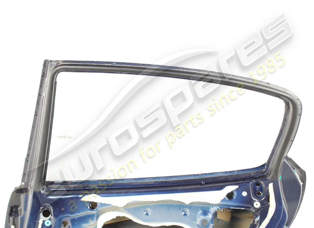 used maserati complete rh rear door. part number 67062200 (5)