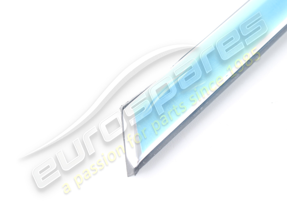 new maserati lh front glass scraper gaske. part number 670157599 (2)