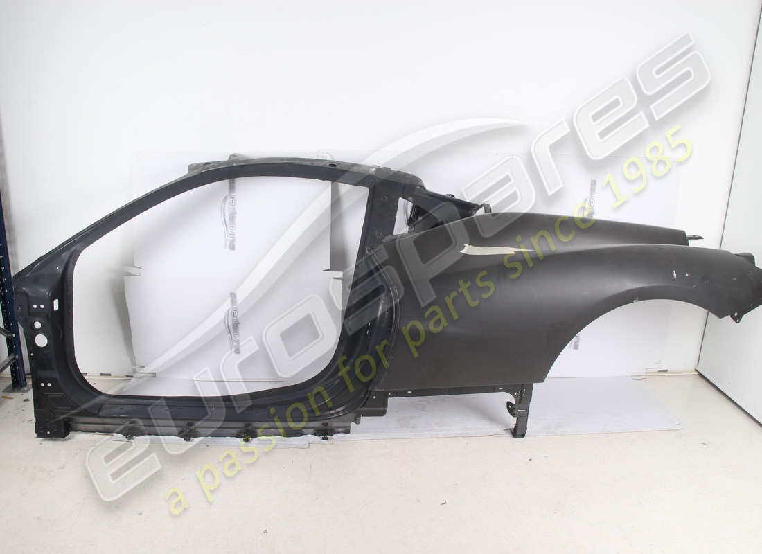 NEW (OTHER) Ferrari LH FLANK . PART NUMBER 81288211 (1)