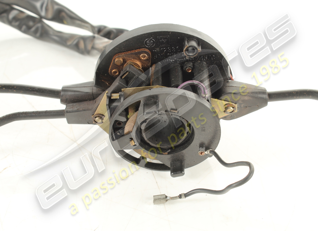 used ferrari column switch. part number 119317 (3)