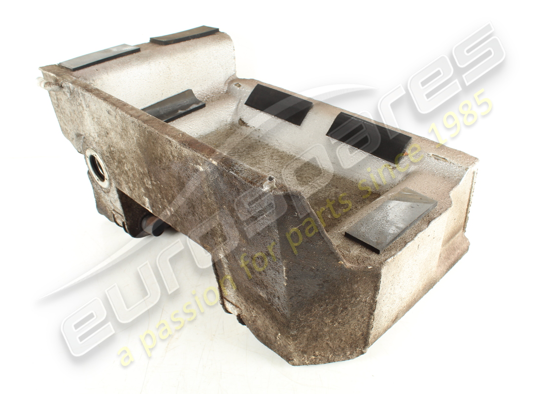 damaged ferrari rh fuel tank. part number 119068 (4)