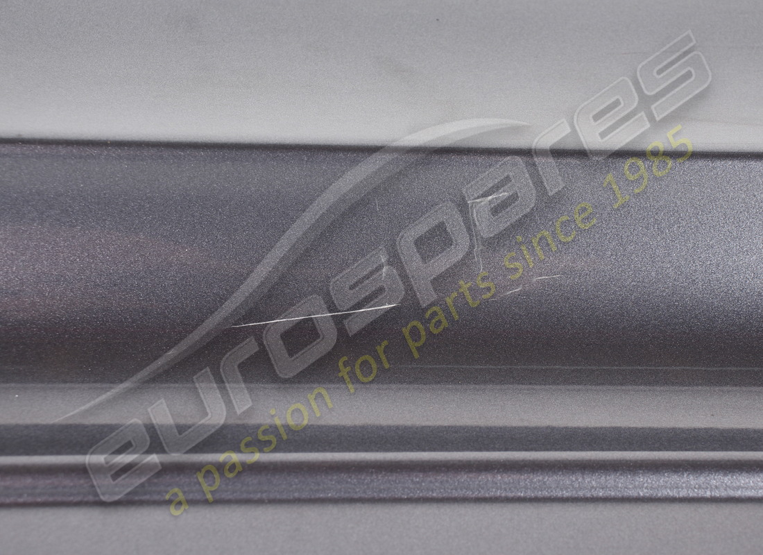 used maserati lh side skirtmc stradale. part number 83535900 (4)