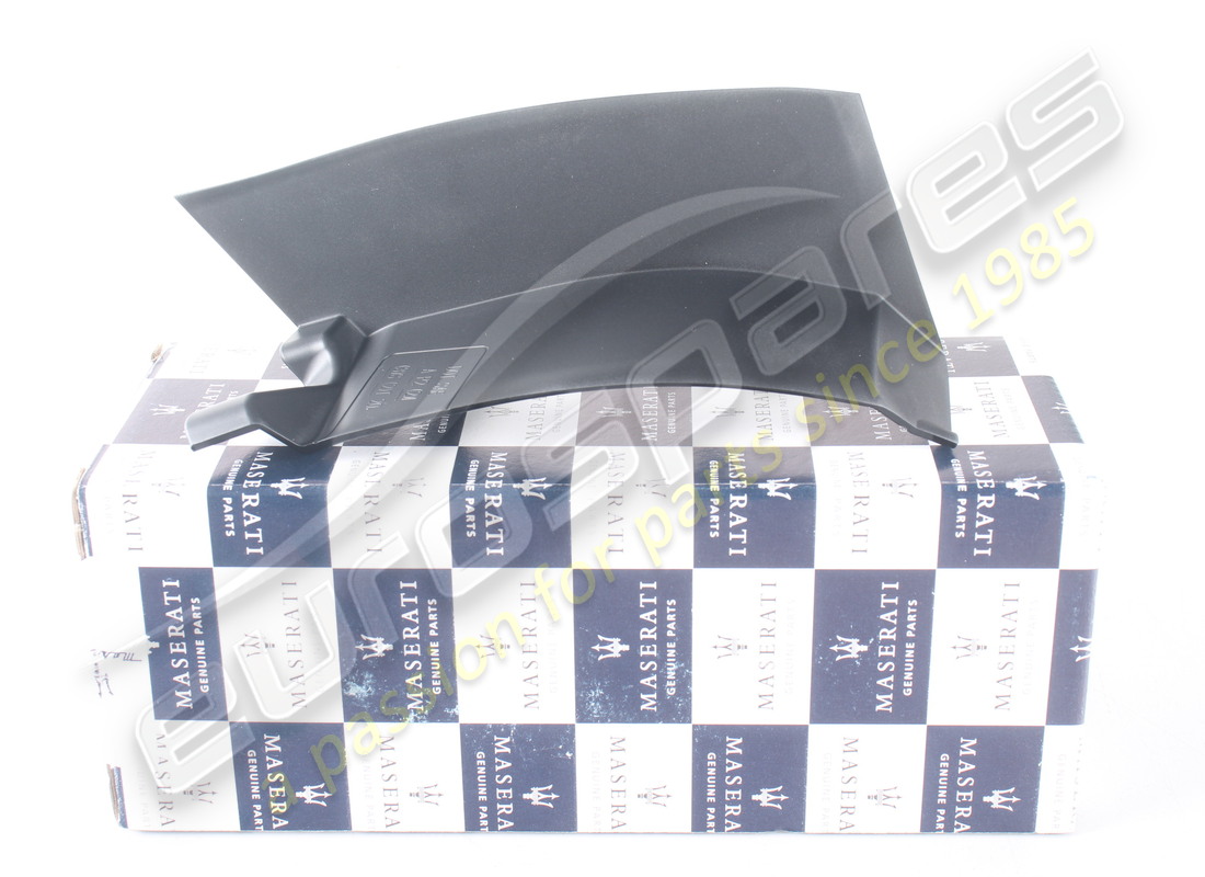 new maserati cap tail light lh part number 670154618 (1)