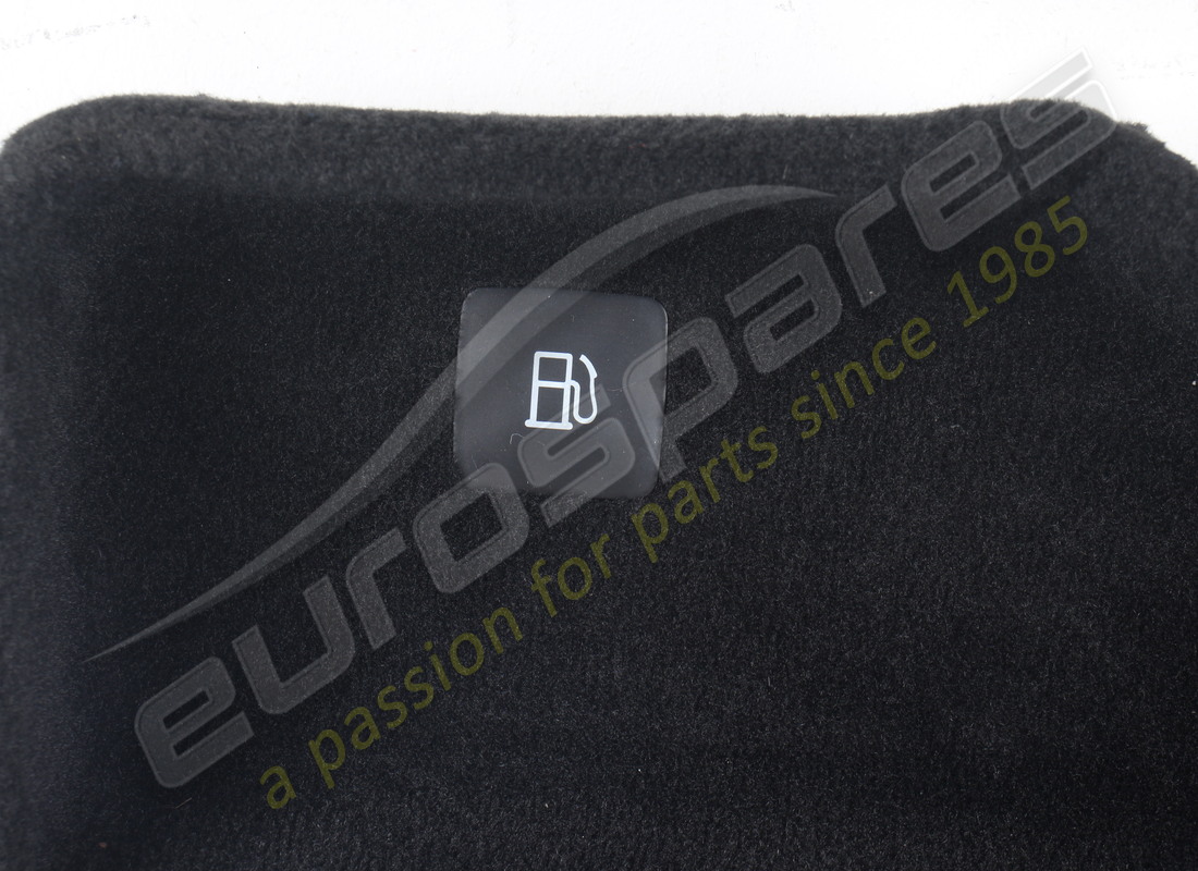 used ferrari rh side panel. part number 88117200 (2)