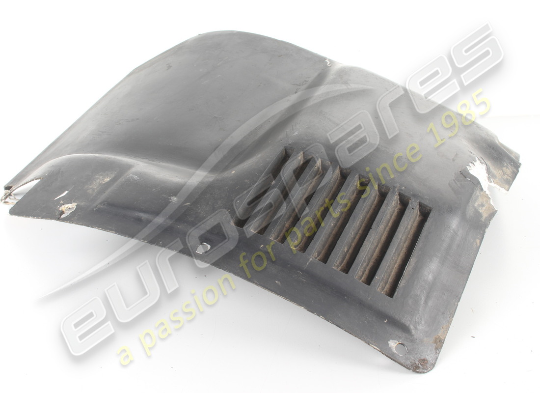 damaged ferrari rh wheelhouse door. part number 65915200 (1)
