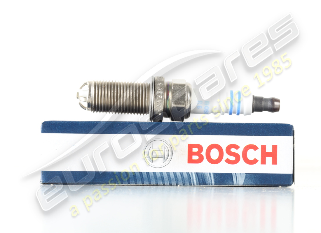 NEW BOSCH SPARK PLUG. PART NUMBER 99917013090 (1) new bosch spark plug. part number 99917013090 (1)