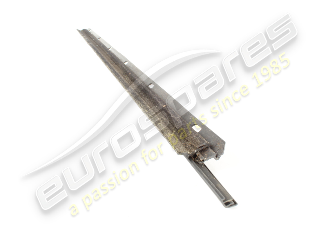 used maserati upper exterior trim panel on front lh part number 377700317 (2)