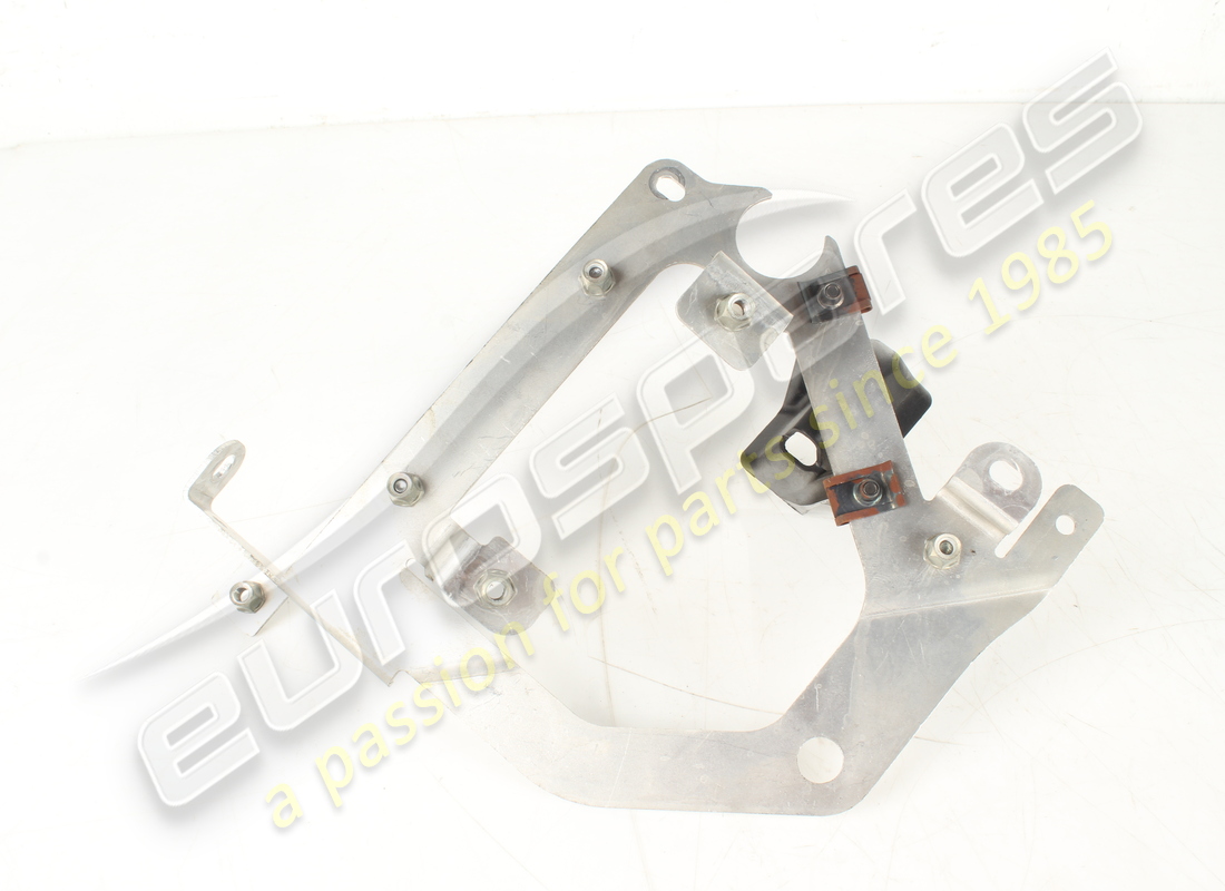 USED FERRARI BRACKET. PART NUMBER 272515 (2) used ferrari bracket. part number 272515 (2)
