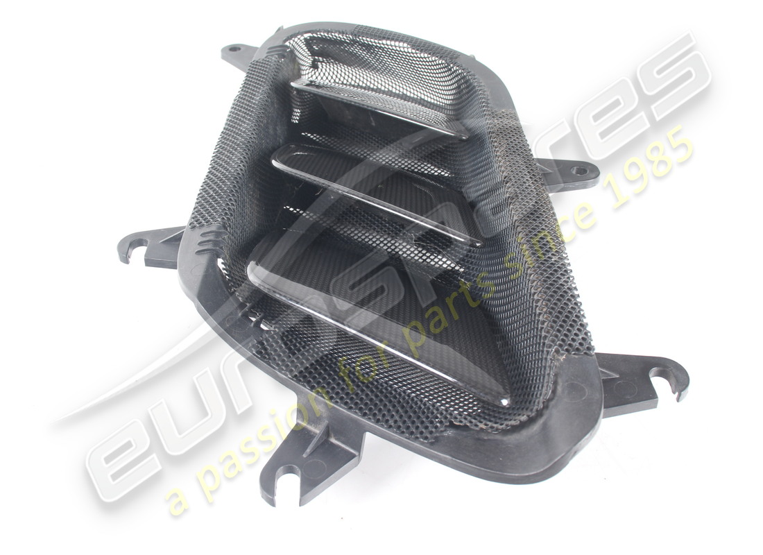 USED EUROSPARES RH FENDER VENT MOUNT WITH CARBON LOUVERS. PART NUMBER EAP1723598 (4) used eurospares rh fender vent mount with carbon louvers. part number eap1723598 (4)