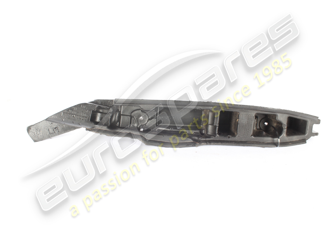 USED Maserati FRONT LEFT MUDGUARD GUARD . PART NUMBER 670157933 (1)
