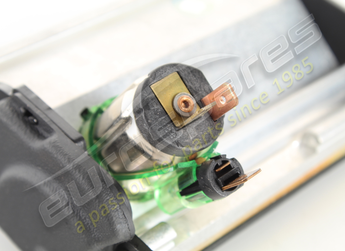 USED ASTON MARTIN ASHTRAY MAN - PLAT. PART NUMBER 4G438010595 (6) used aston martin ashtray man - plat. part number 4g438010595 (6)