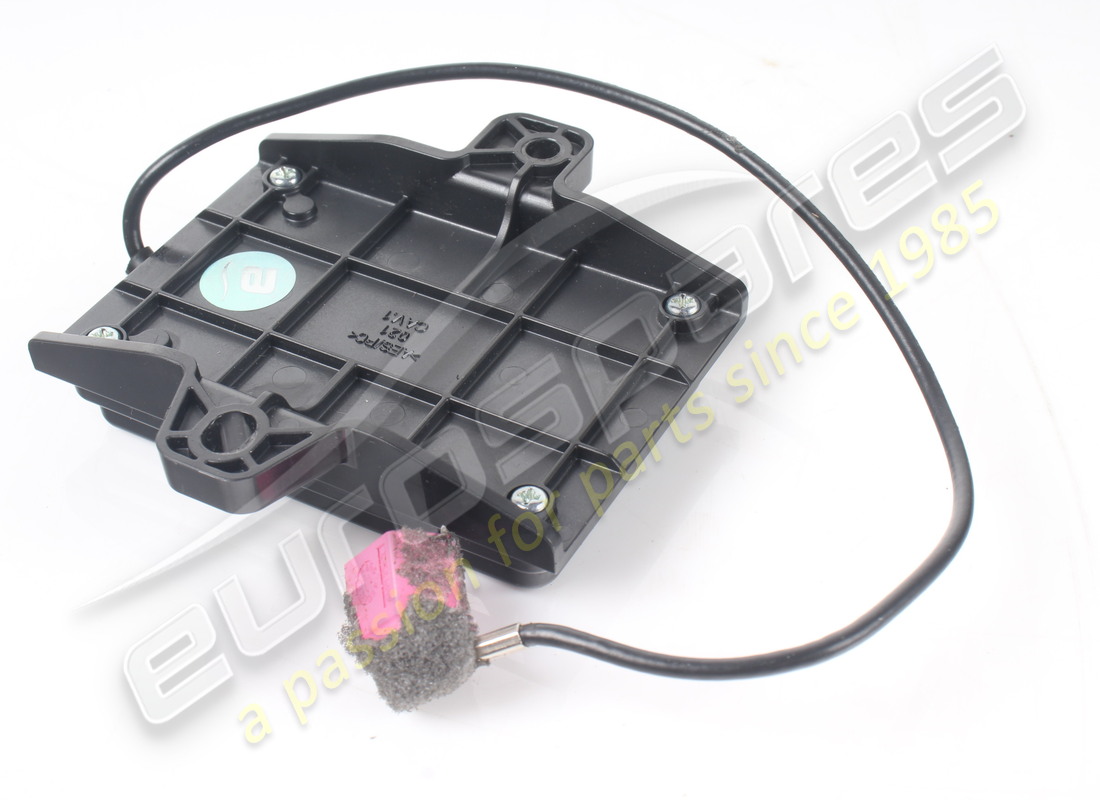 USED FERRARI PASSIVE START ANTENNA. PART NUMBER 925991 (2) used ferrari passive start antenna. part number 925991 (2)