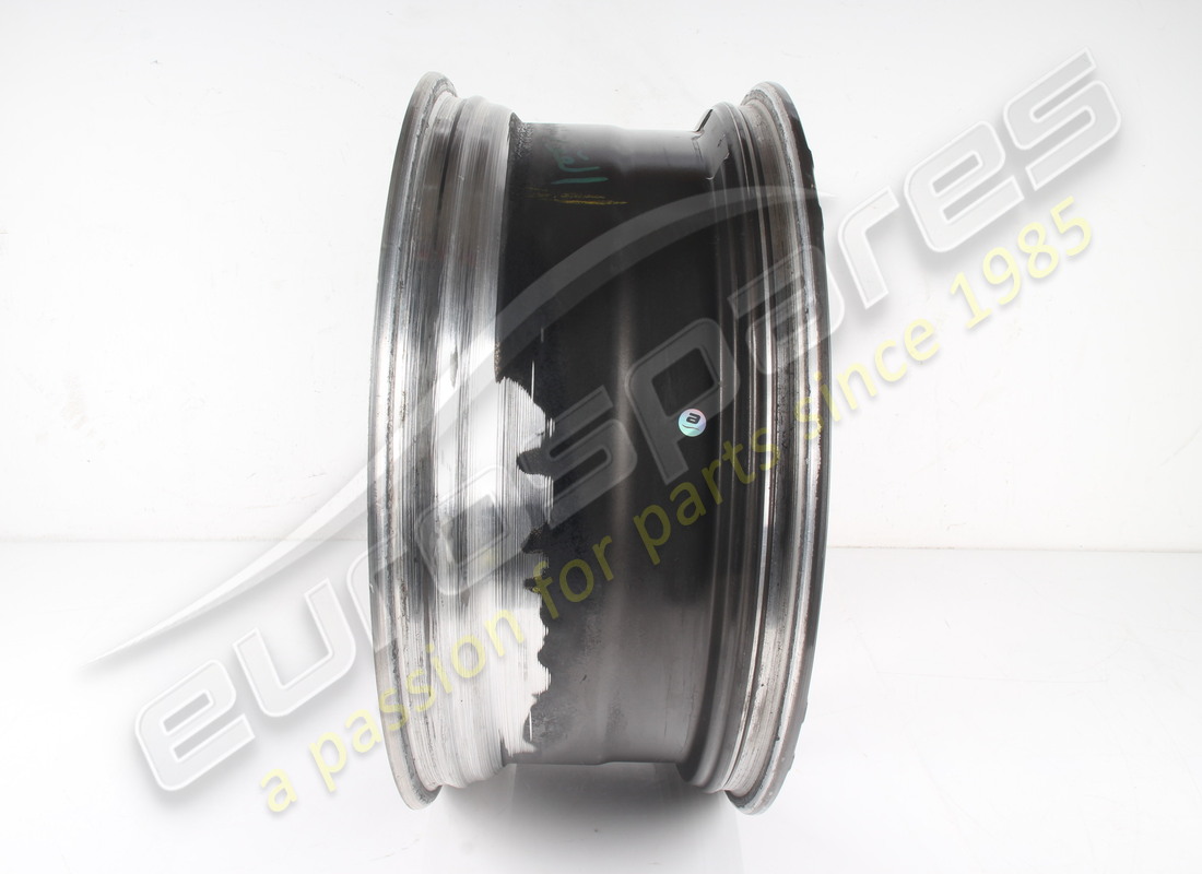 USED FERRARI FRONT RIM. PART NUMBER 275585 (5) used ferrari front rim. part number 275585 (5)