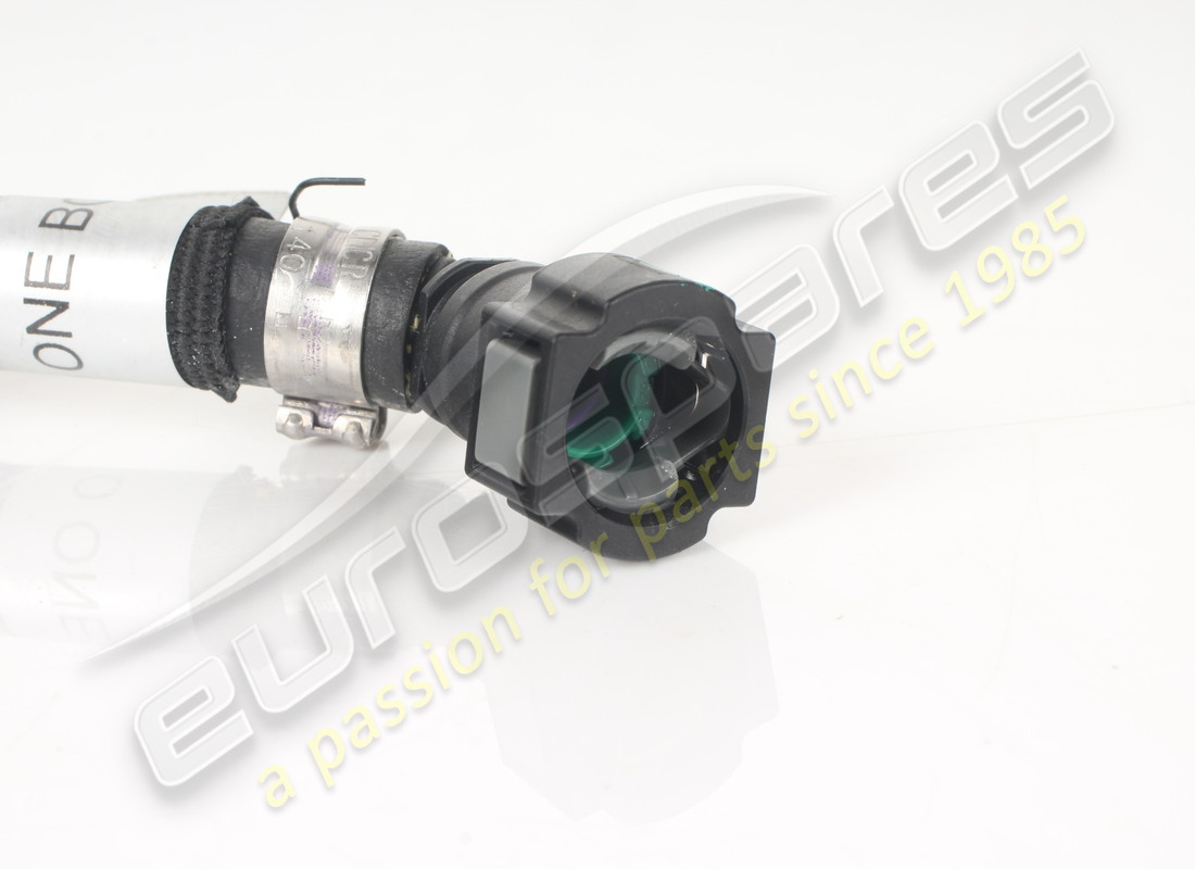 USED FERRARI CONNECTOR PIPE. PART NUMBER 860357 (3) used ferrari connector pipe. part number 860357 (3)