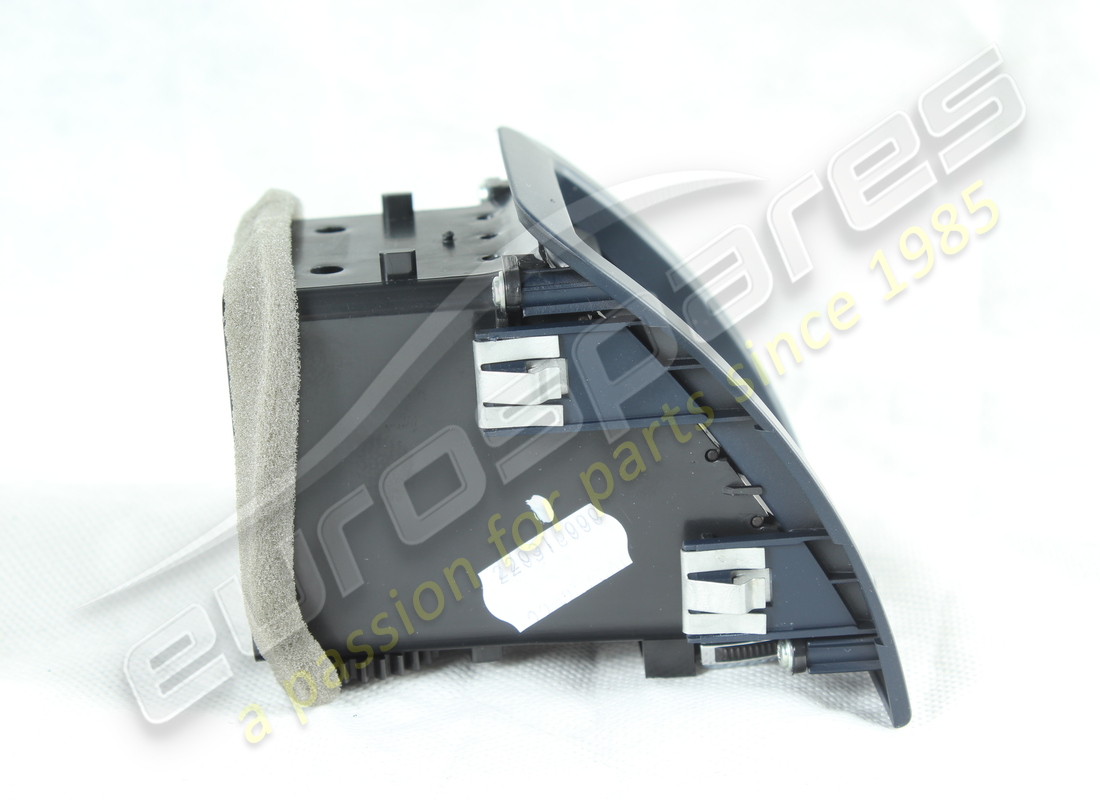 new maserati side air ventblu.prof.. part number 68238533 (1)