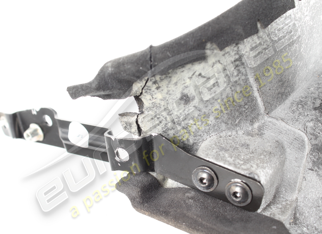 used ferrari lower tailgate trim. part number 83671600 (3)