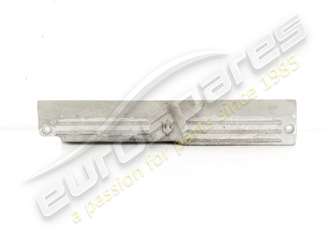 USED Maserati RH UPPER COIL COVER . PART NUMBER 585000860 (1)