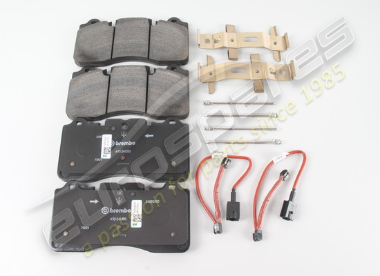 new maserati mc20 front brake pads kit part number 673012306