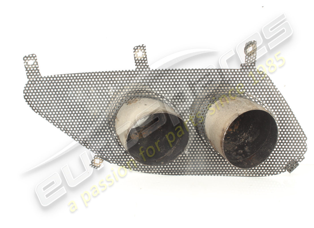 used ferrari grille with lh tailpipes. part number 84433700 (2)